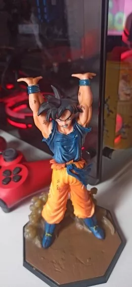 Figurine Dragon Ball Z Son goku Genki Dama 17 cm Manga Animé