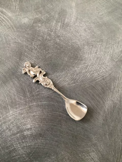 Beautiful Solid Silver Sterling Salt Spoon Circa 1950