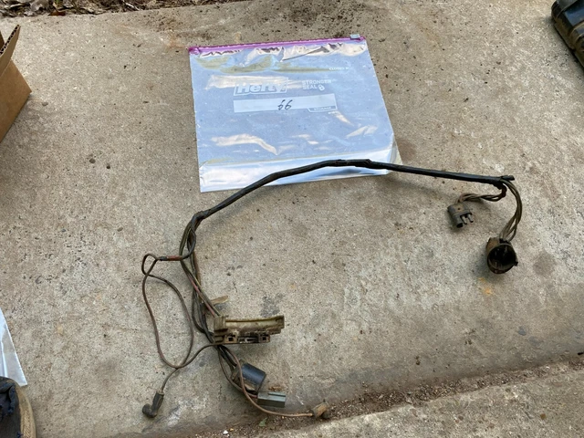Unk 1970s 1960s? Ford engine motor wiring harness coil V8? truck Mustang? FE? Unk 1970s 1960s? Ford engine motor wiring harness coil V8? truck Mustang? FE?