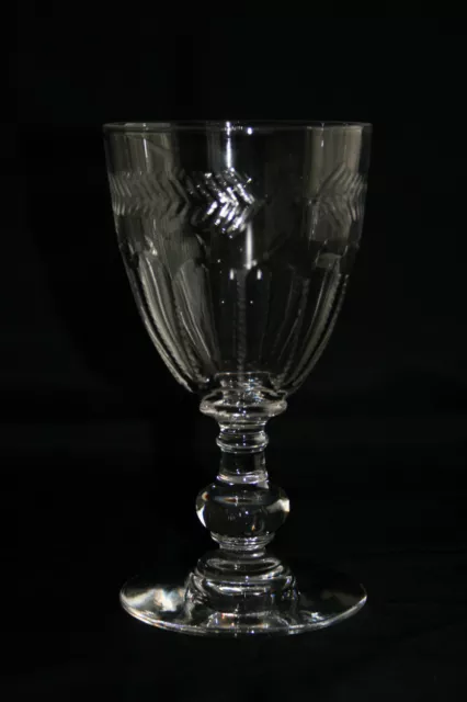 Grand verre de table ancien en cristal ciselé:15.5cm