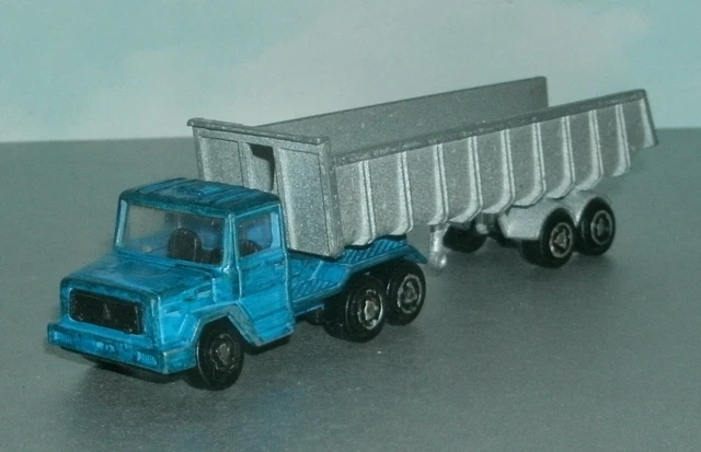 Voiture de collection - Lot 3 semi remorque Magirus - Majorette 1/100 Voiture de collection - Lot 3 semi remorque Magirus - Majorette 1/100