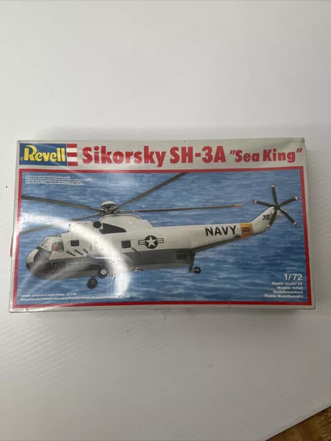 Vintage Revell Sikorsky SH-3A Sea King Helicopter Model Kit 1/72 #4427 Sealed