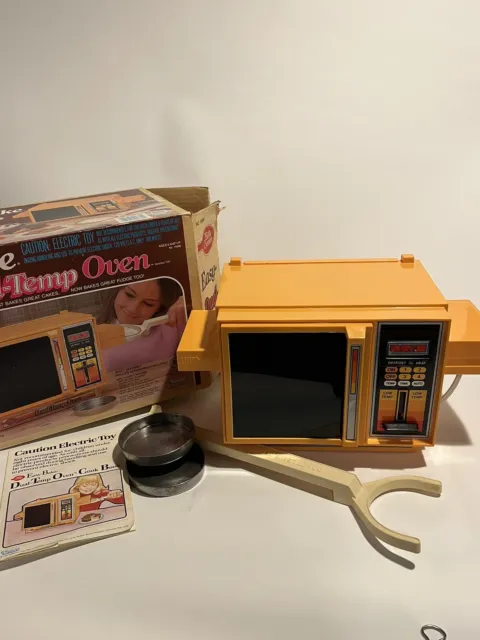 Easy Bake Oven Vintage Betty Crocker Kenner Collab. Relive Your Childhood Works