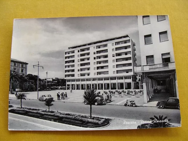 (FG.RR124) PESCARA - PIAZZA RINASCITA animata auto cars (vg 1957, ed.Montefusco)