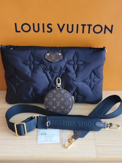 LOUIS VUITTON Maxi Multi Pochette Quilted Navy M21057 Coin case Box Puffer
