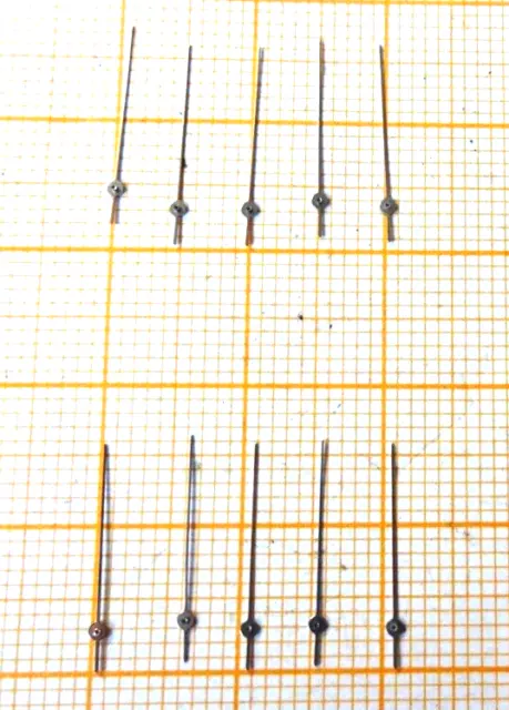 Bastlerlot mit älteren neuwertigen Sekunden Zeiger für ETA 2472 Silberfarben
