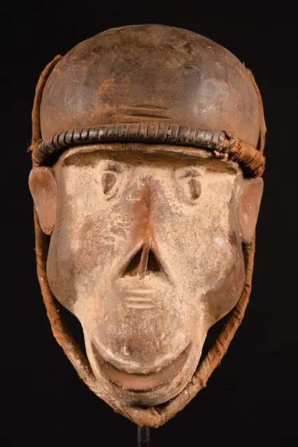 20451 African Old Bulu Mask / Mask Cameroon