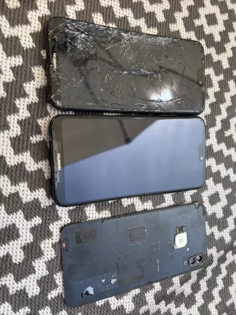 2x Huawei P20 Lite ANE-LX1 solo per parti di ricambio