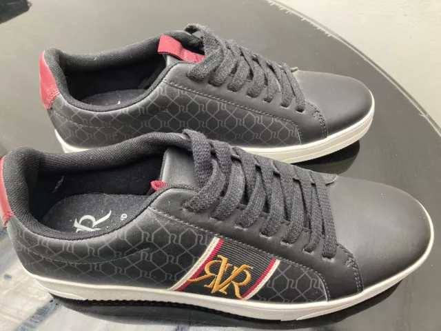 Mens river on sale island trainers