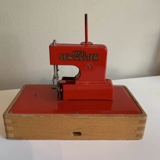 Antique KAYANEE Sew Master Child's Toy Sewing Machine Red Parts Display German