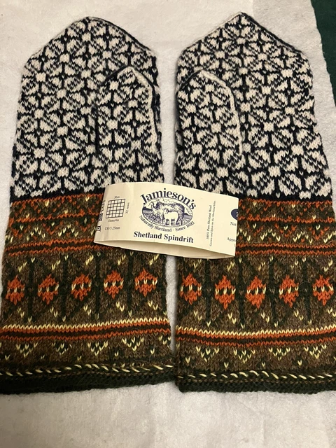 Guanti popolari lettoni mittens lavorati a mano tradizionali corti: modello Ventspils