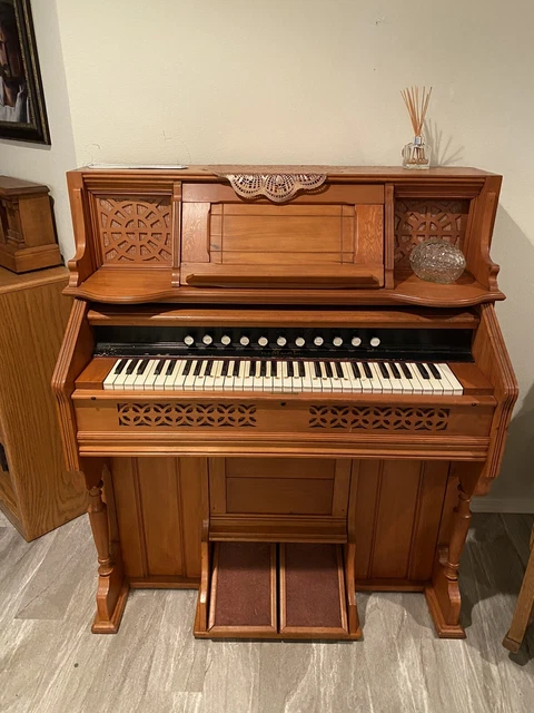 Pump Organ - Kimball - Antique - Excellent Condition