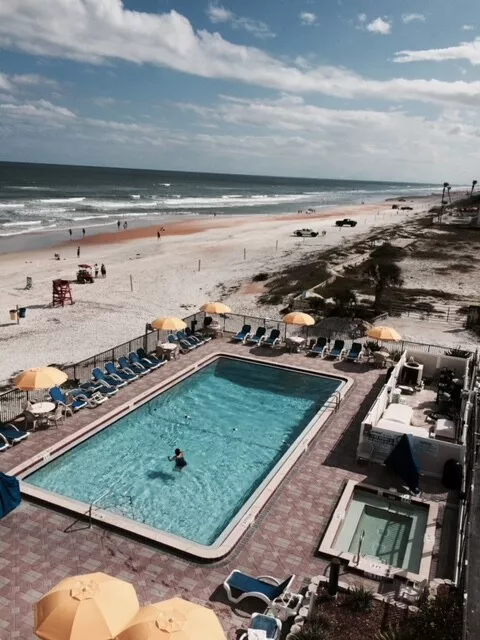 ORMOND BEACH FLORIDA -- OCEAN FRONT  (June 30-July 5) 1br1ba Condo  (5 nights)