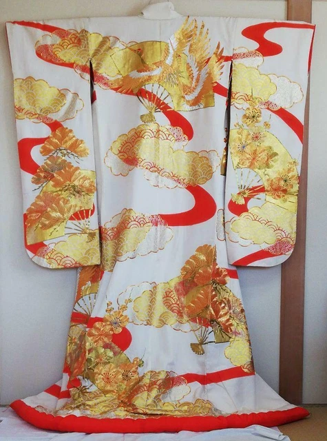 Uchikake kimono orange color with some stains pattern ladies furisode Pre-owned