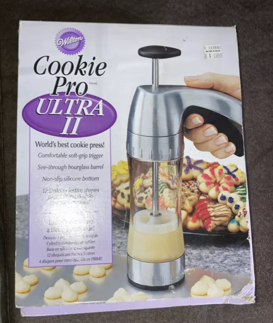 Wilton Cookie Pro Ultra II Cookie Press W/ 16 Shaping Disks in Original Open Box