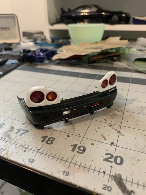 1/18 Autoart Nissan Skyline GT-R R34 Police Version Rear Bumper + Lights 1/18 Autoart Nissan Skyline GT-R R34 Police Version Rear Bumper + Lights