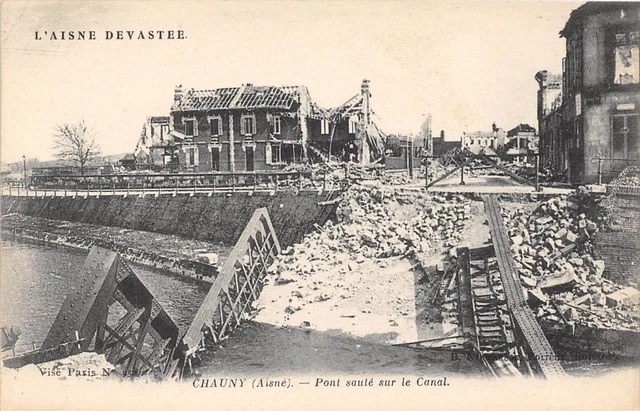 Cpa 60 Creil Rue De La Republique