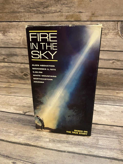FIRE IN THE Sky VHS Vintage DB Sweeney James Garner 1993 Alien