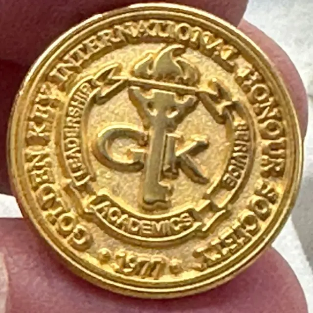 Golden Key Int'l Honor Soc. '77 Service Academic Leadership Vintage Tack T-6902
