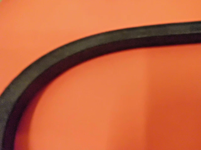 Keilriemen passend für HONDA Typ HF2213S ( 102 cm TWIN-CUT Keilriemen passend für HONDA Typ HF2213S ( 102 cm TWIN-CUT