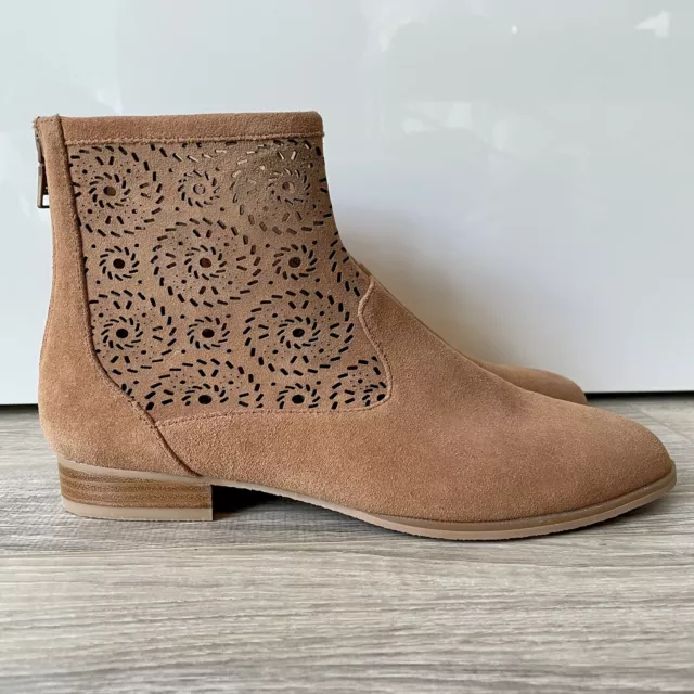 Jack Rogers Ronnie Bootie Tan Suede Perforated Boho Ankle Boots Women 7.5