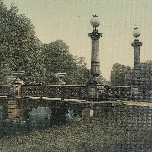 France Château de Chantilly Park Pont des Grands Hommes Bridge Postcard H25