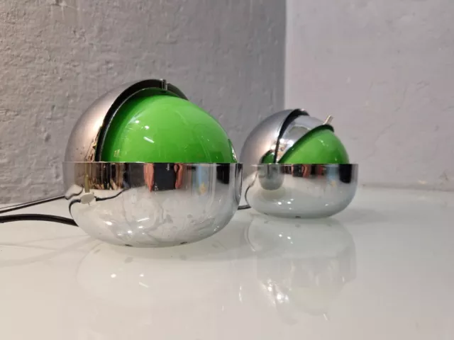 coppia di lampade da tavolo design eclissi in cromo con vetro verde lamperti