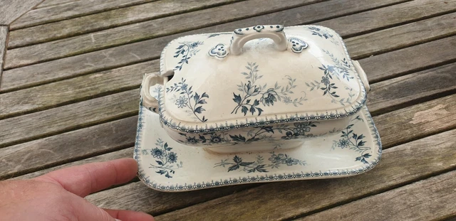 BEURRIER EN FAIENCE de Lunéville modèle Art Nouveau décor Floral EUR 30,00 - FR