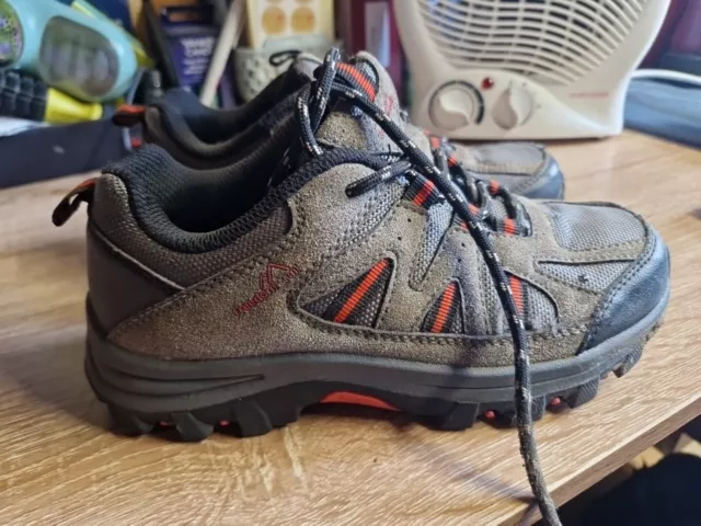Freedom Trail Walking Shoes Uk Size 2 Khaki