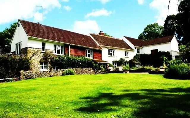 Beautiful Lifestyle Property in Taw Valley, Devon. 12 Acres. Rivers. Woodlands. 2