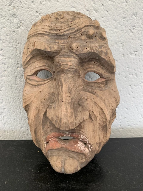 Crear máscara de Carnaval con papel maché