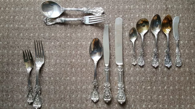 12 pc. setting of Reed Barton "Francis 1" sterling silver cutlery 605 gms total