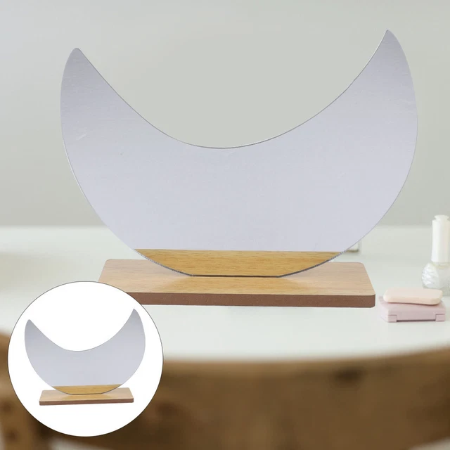 Espejo irregular maderas diseño de espacio minimalista