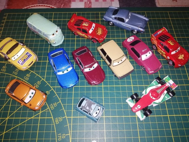 lot de  voitures cars disney pixar metal  d occasion