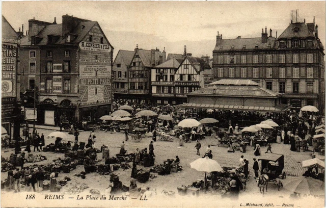 CPA REIMS - La Place du Marche (741975)