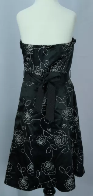 Women's White House Black Market Floral Embroidered Strapless Satin Dress Size 0 3