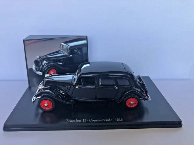 Miniature 1/43 Citroën Traction 22 Berline 1934 - Universal Hobbies - Socle Inclus - Occasion
