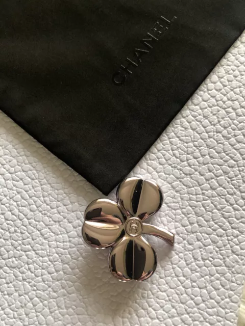 Chanel Brand New Classic Silver CC Crystal XL Brooch For Sale at