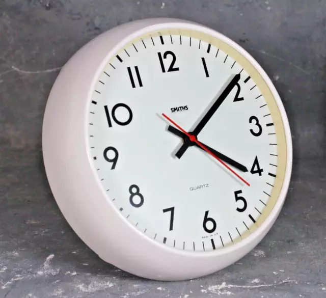 Vintage 1960s Smiths Quartz White Bakelite Industrial Factory Wall Clock Working