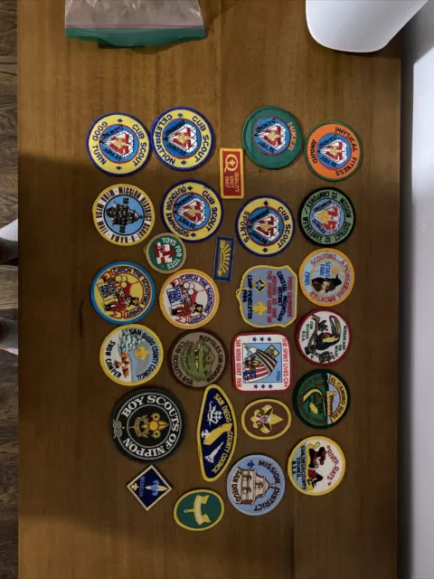 Lot of Vintage Boy Scouts/Cub Scouts of America Patches BSA Council 80s