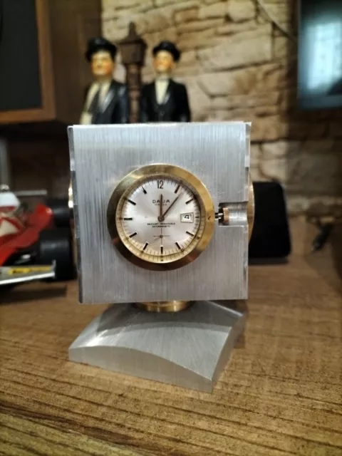prestigioso orologio da tavolo 17 rubis  bussola ignometro DALIA vintage clock