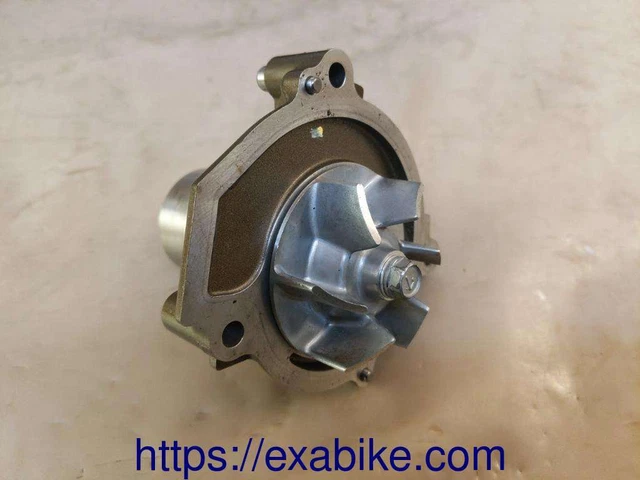 pompe a eau pour Kawasaki Z 750  de 2004 a 2006