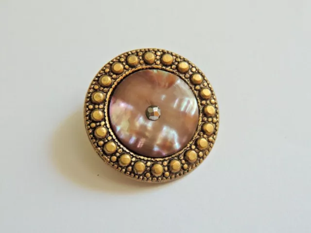 Beau bouton ancien en nacre et métal doré - Art nouveau 1900 Collection
