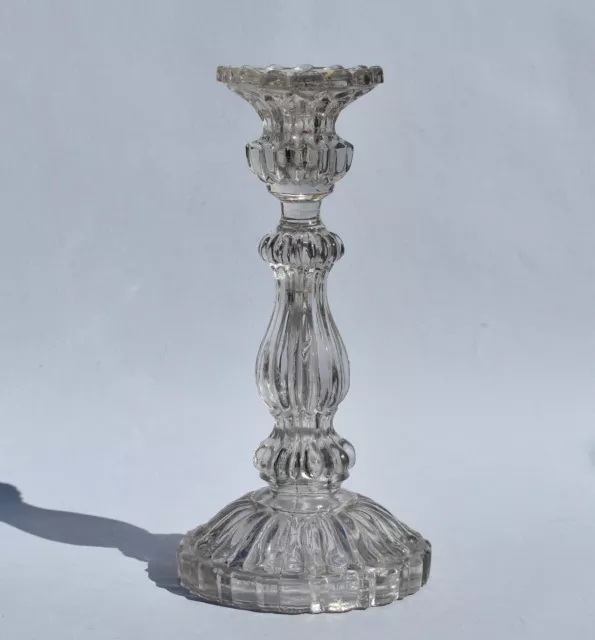 Ancienne bougeoir en verre moulé - milieu du 20e siècle – 24 cm