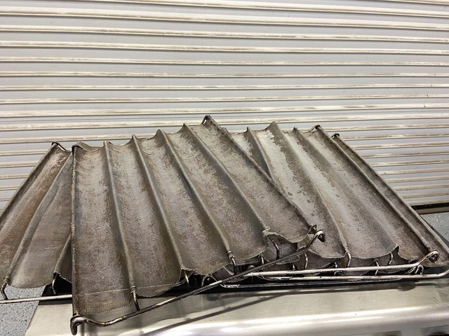 18 x 26 Baguette Molds Bread Bakery Pans Mesh & Frame Heavy Duty Welded #7042