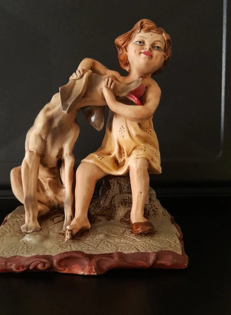 Ancienne Statue en platre figurant un petit garçon - France