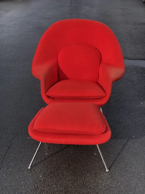 Knoll by Eero Saarinen Womb Red Armchair - Replica