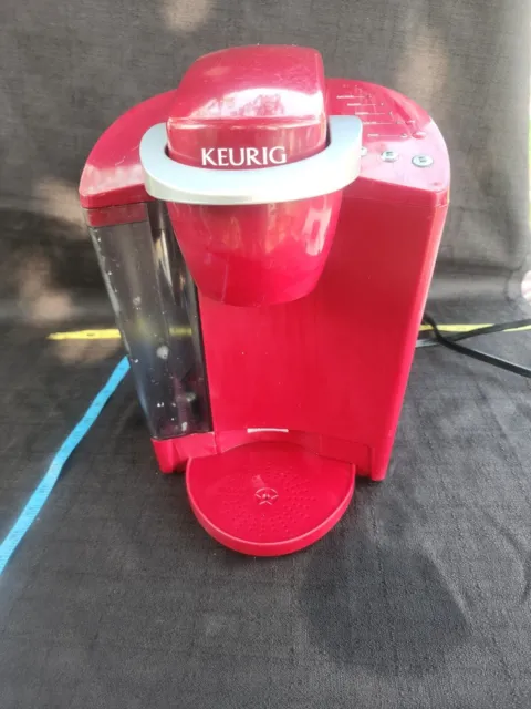 Keurig K40 Single K-Cup Pod Coffee Maker Brewing System Red Works *READ*