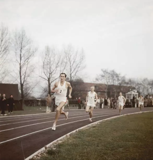 Australian Middle Distance Runner Herb Elliott Takes The Lead 1960s Old Photo