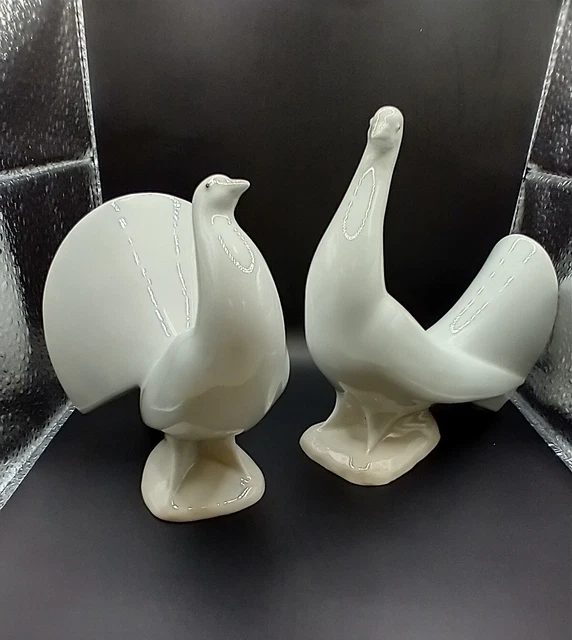 Lladro NAO 1985 Porcelain White Dove Figurine Pair Set Fan Tail Retro Bird Spain